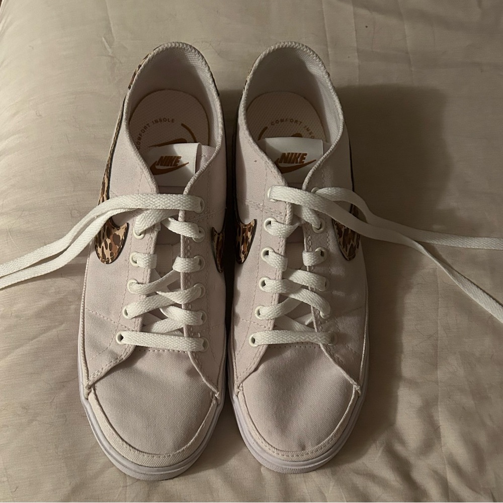 Wmns Court Legacy Canvas 'Leopard'